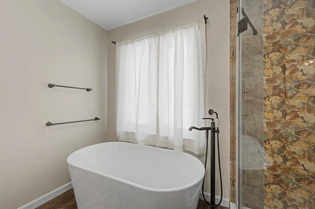 297 Nutting Road Sunapee NH 03782