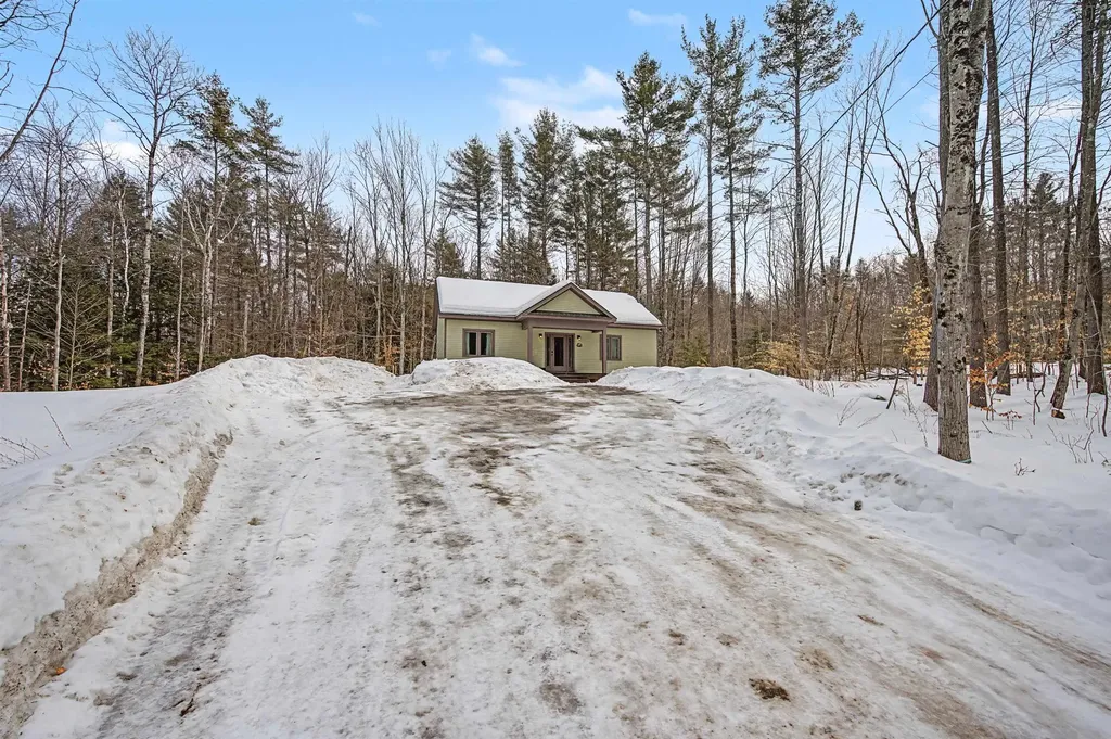 297 Nutting Road Sunapee NH 03782