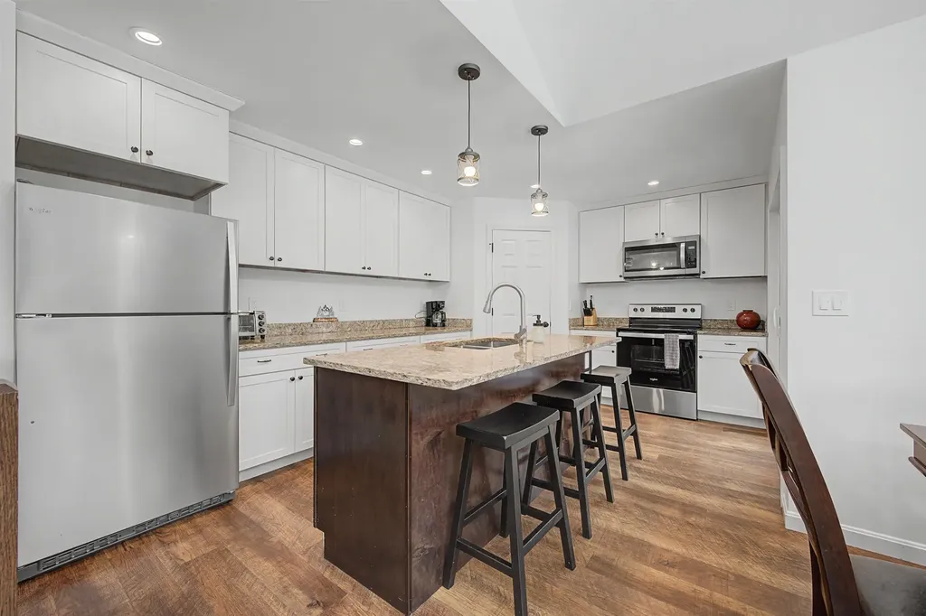 297 Nutting Road Sunapee NH 03782