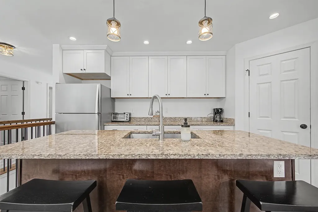 297 Nutting Road Sunapee NH 03782