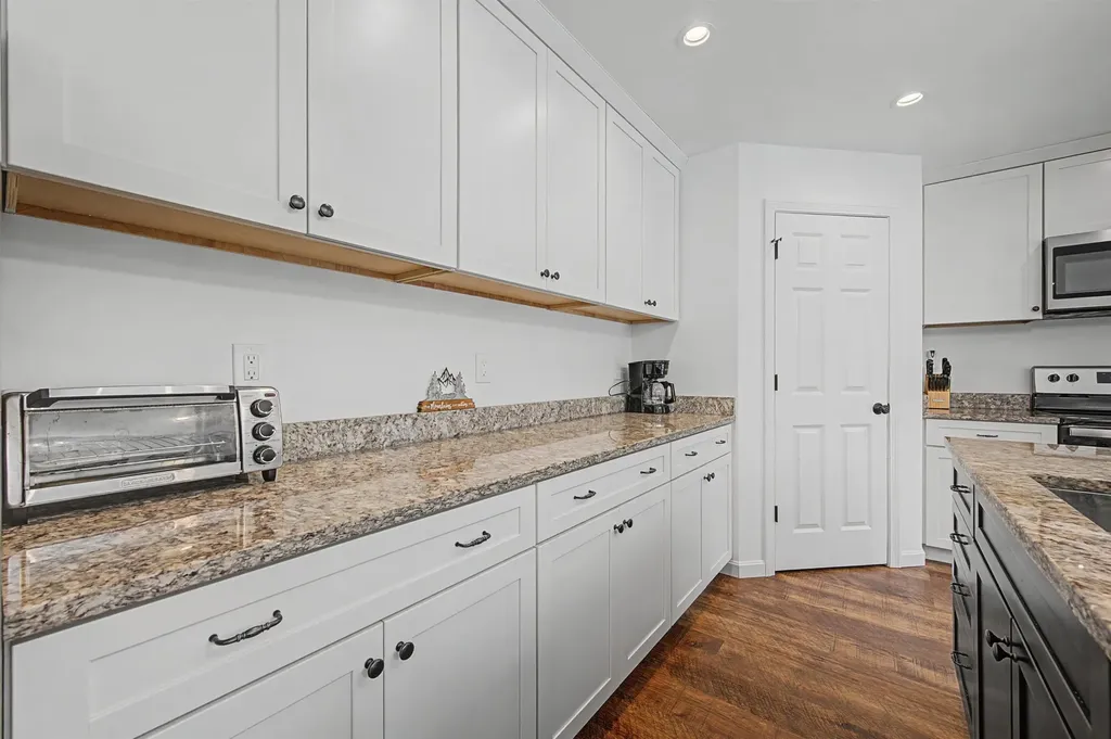 297 Nutting Road Sunapee NH 03782