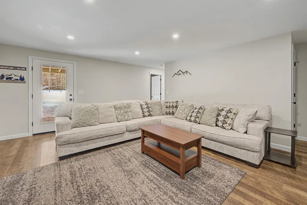 297 Nutting Road Sunapee NH 03782