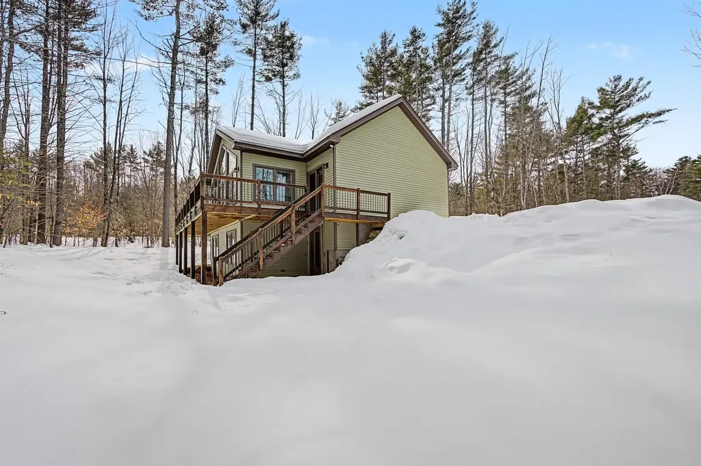 297 Nutting Road Sunapee NH 03782