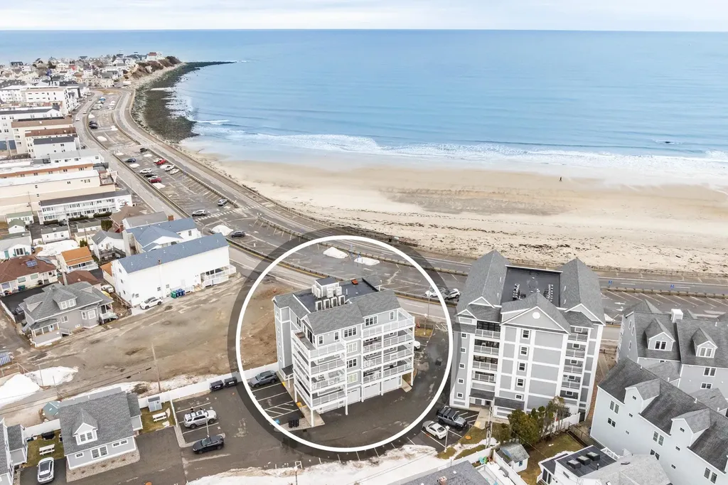 377 Ocean Boulevard Hampton NH 03842