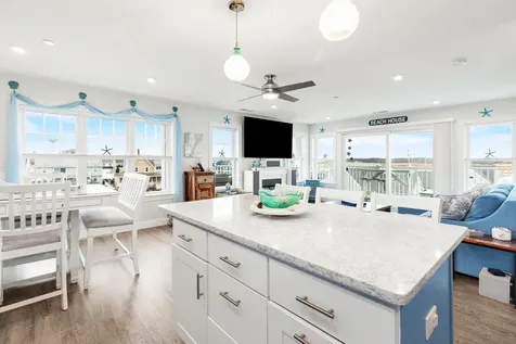 377 Ocean Boulevard Hampton NH 03842