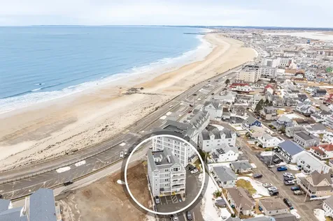 377 Ocean Boulevard Hampton NH 03842