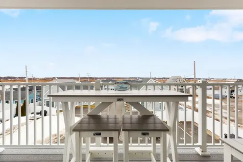 377 Ocean Boulevard Hampton NH 03842