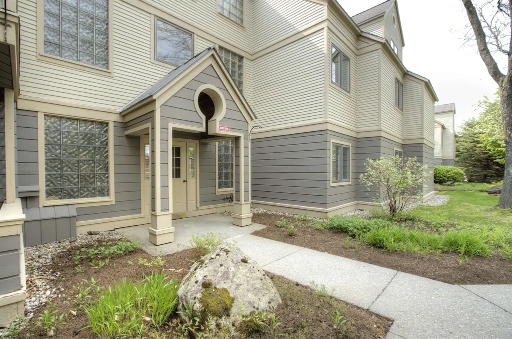 49 High Point Drive Stratton VT 05155