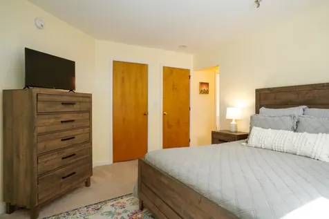 49 High Point Drive Stratton VT 05155