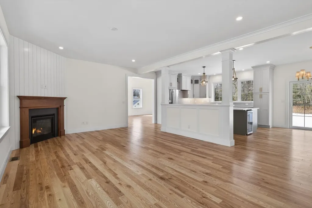 167 Drew Road Madbury NH 03823