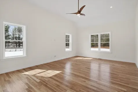 167 Drew Road Madbury NH 03823