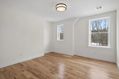 167 Drew Road Madbury NH 03823