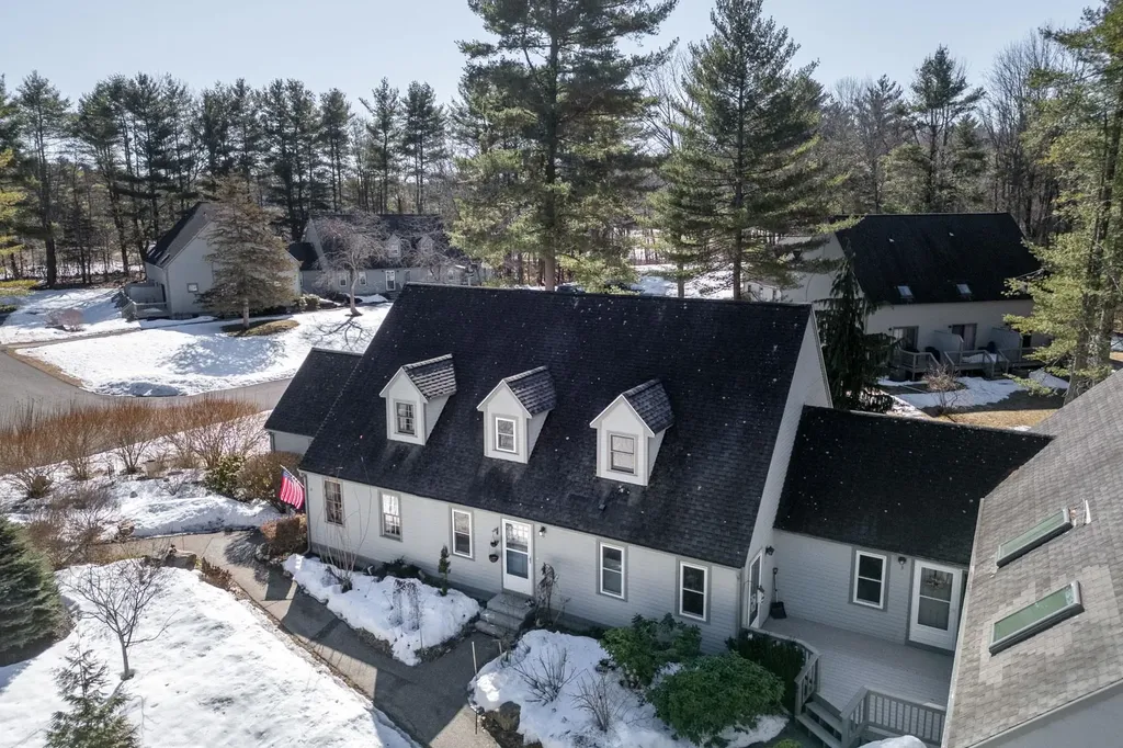 5 Glengarry Drive Stratham NH 03885