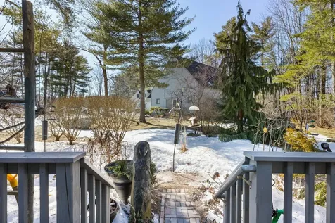 5 Glengarry Drive Stratham NH 03885