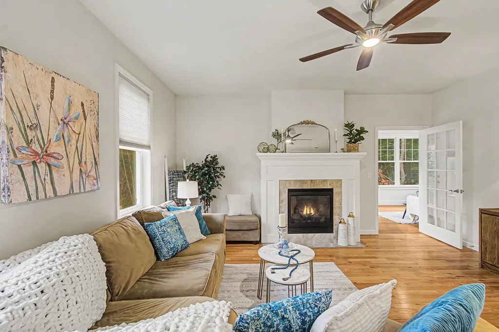 10 Stonebrook Circle Essex VT 05452