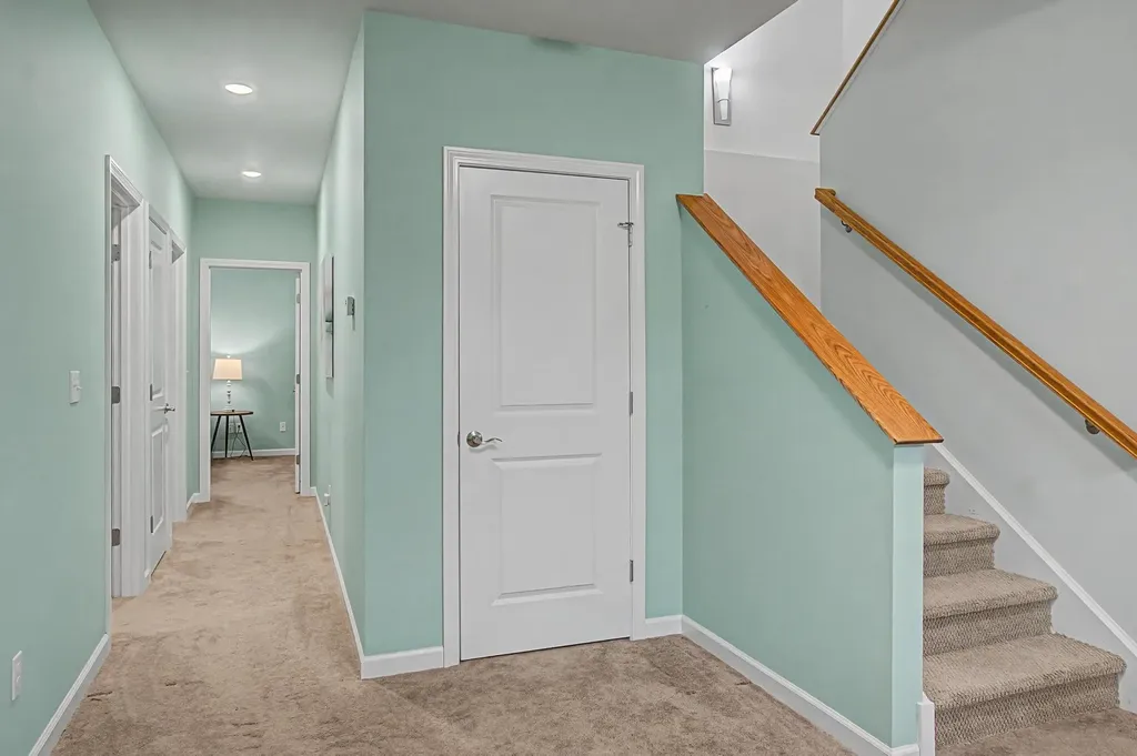 10 Stonebrook Circle Essex VT 05452