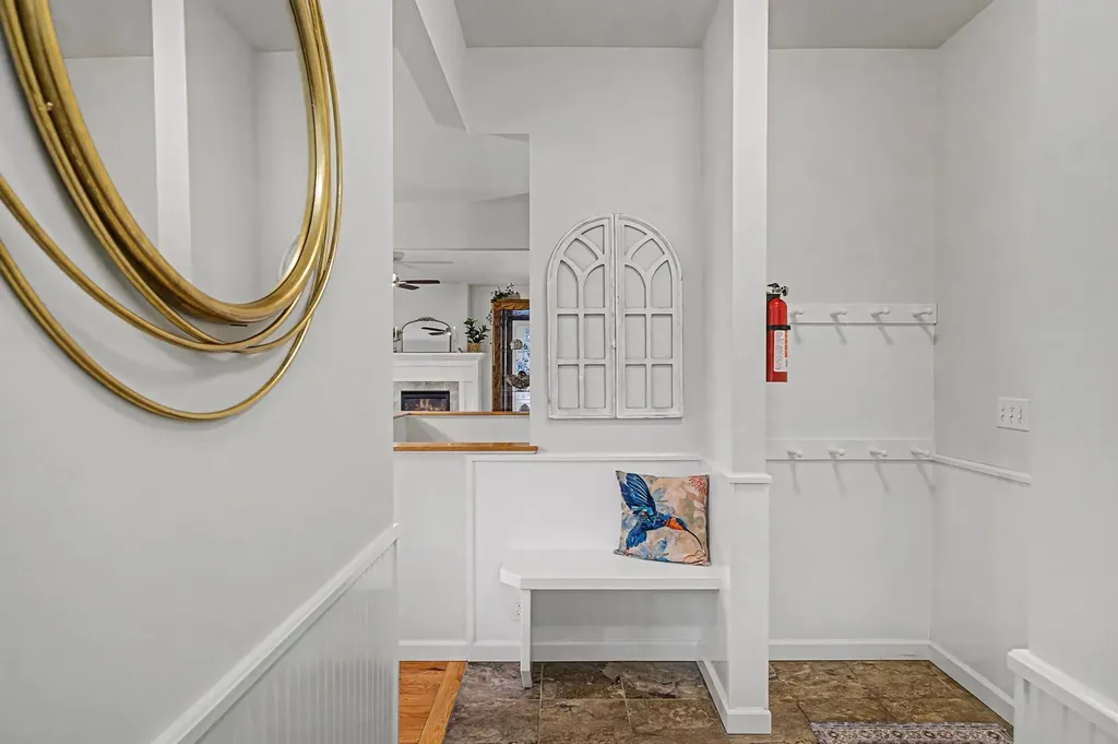 10 Stonebrook Circle Essex VT 05452