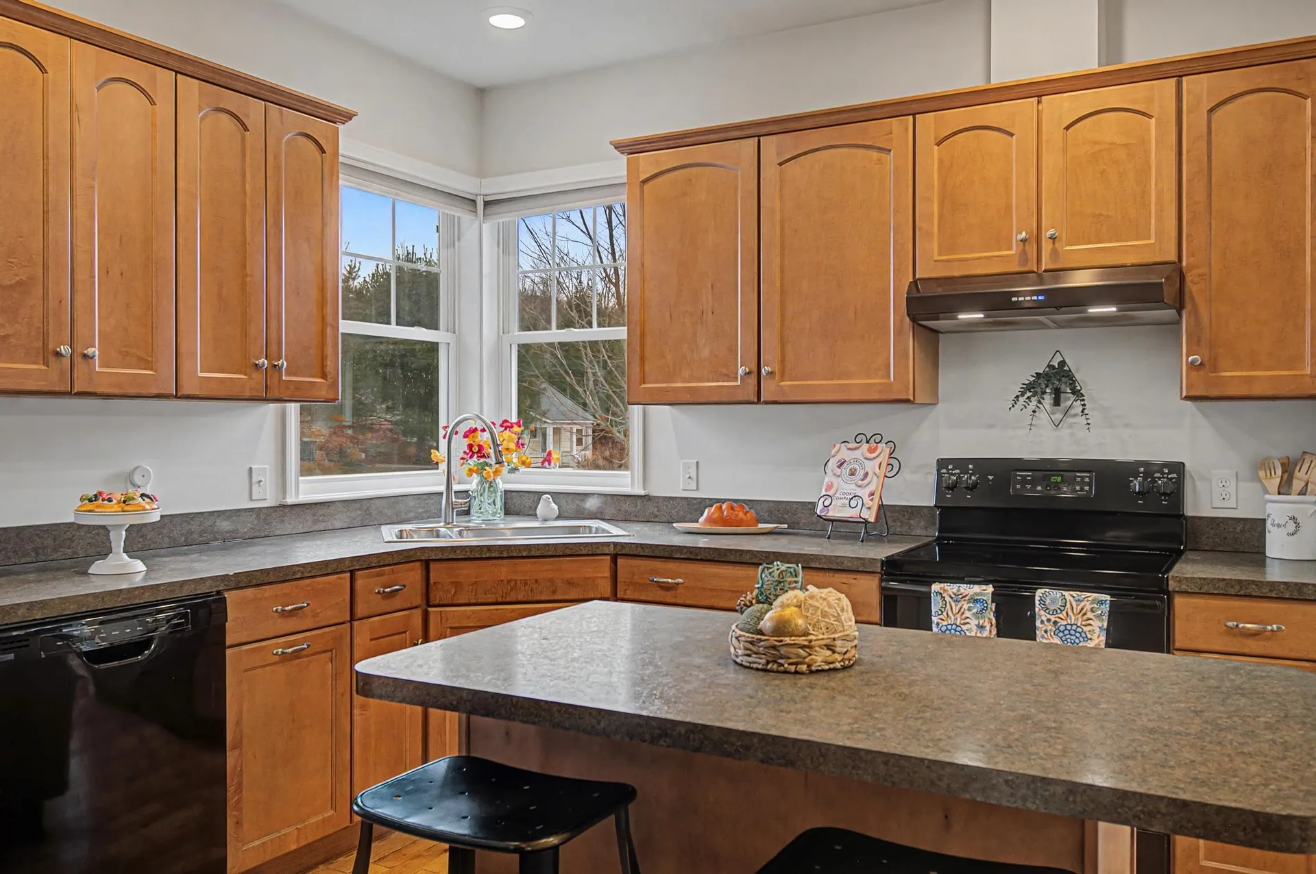 10 Stonebrook Circle Essex VT 05452