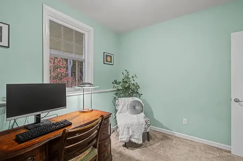 10 Stonebrook Circle Essex VT 05452