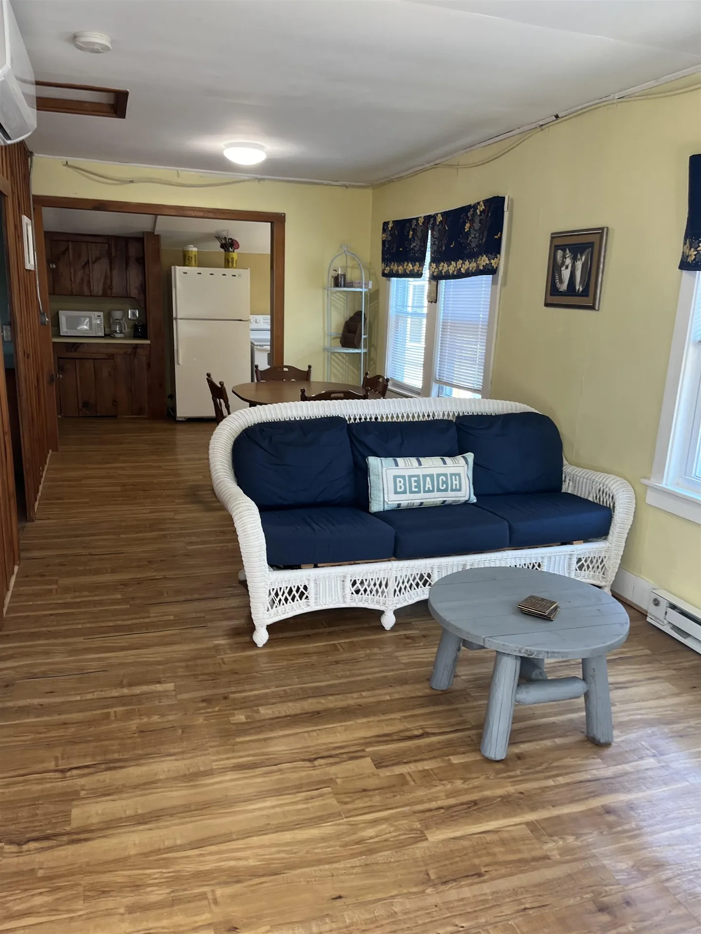 7 Dover Avenue Hampton NH 01830-3031