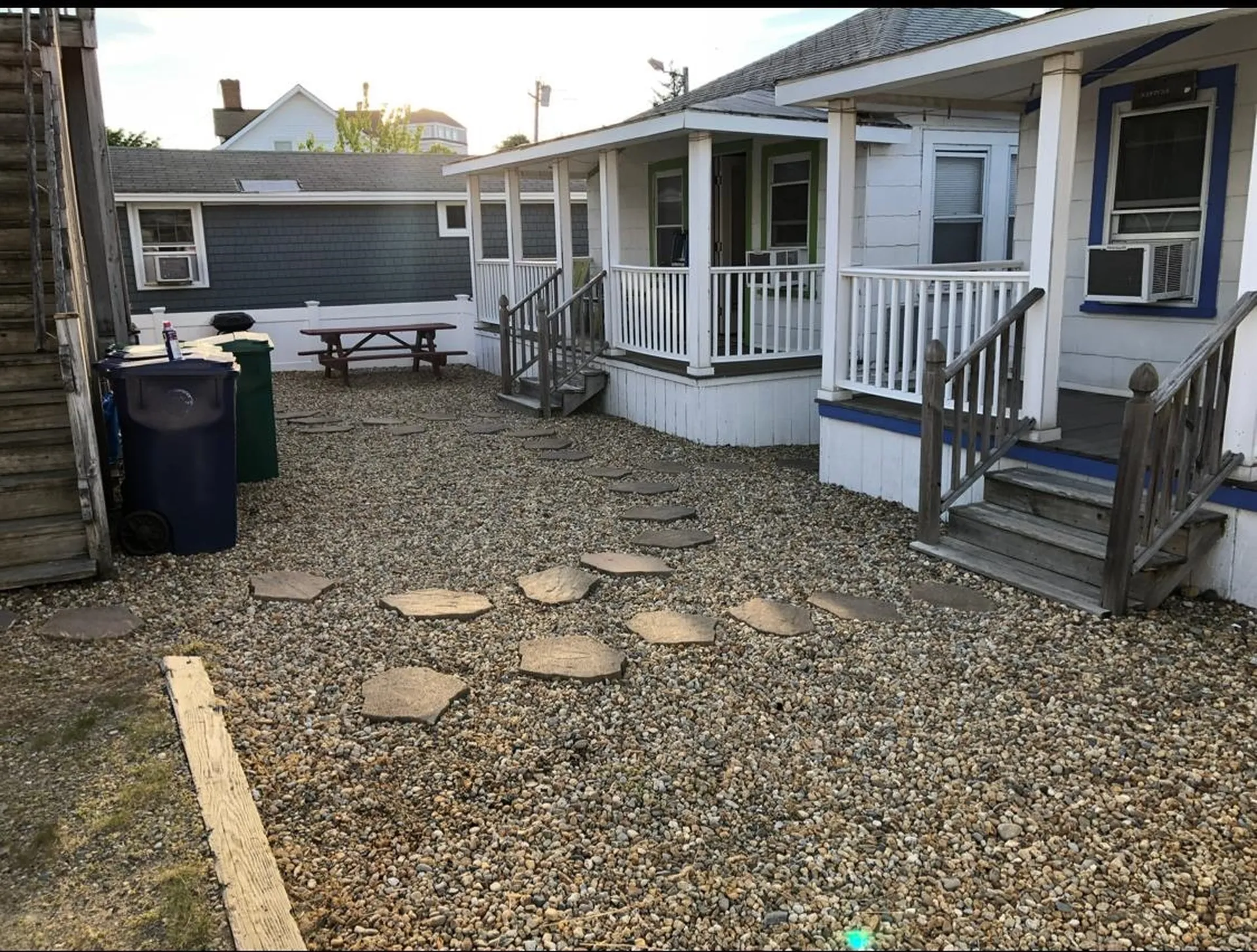 7 Dover Avenue Hampton NH 01830-3031