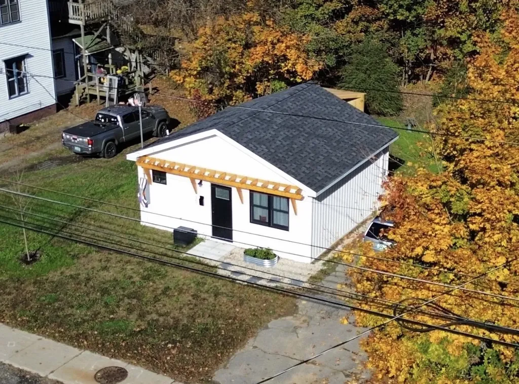 17 Henry Street Rockingham VT 05101