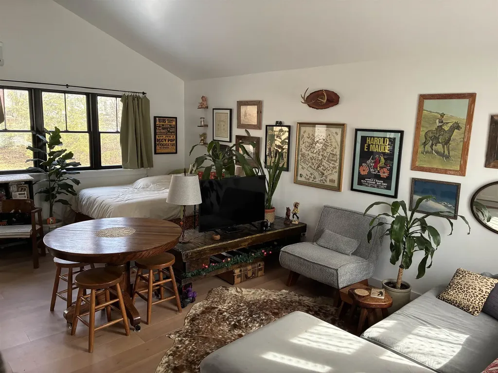 17 Henry Street Rockingham VT 05101