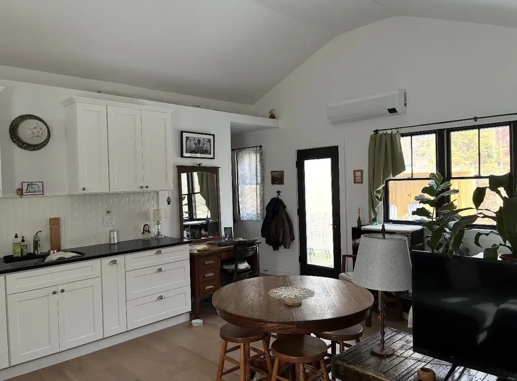 17 Henry Street Rockingham VT 05101