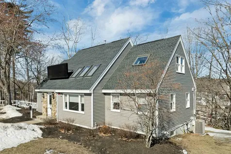 252 Daniel Webster Highway Meredith NH 03253