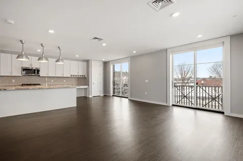 51 Elm Street Laconia NH 03246