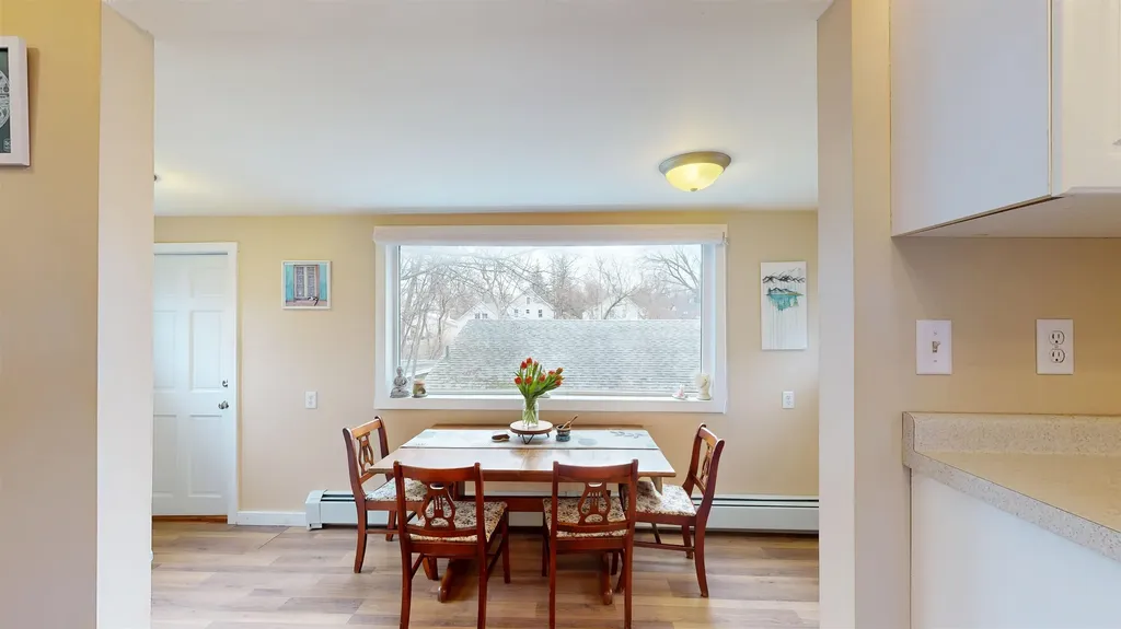 433 1/2 Flynn Avenue Burlington VT 05401