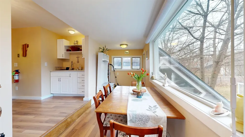 433 1/2 Flynn Avenue Burlington VT 05401