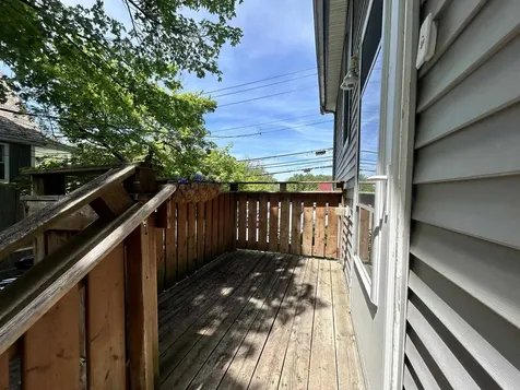 433 1/2 Flynn Avenue Burlington VT 05401