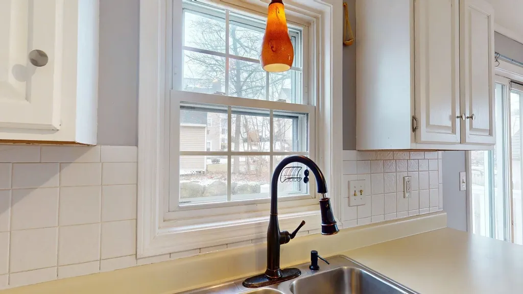 29 Beech Hill Avenue Manchester NH 03103