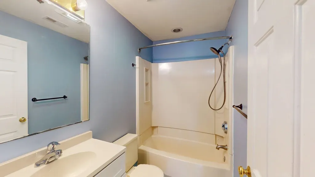 29 Beech Hill Avenue Manchester NH 03103