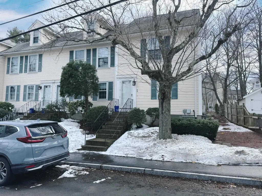 29 Beech Hill Avenue Manchester NH 03103