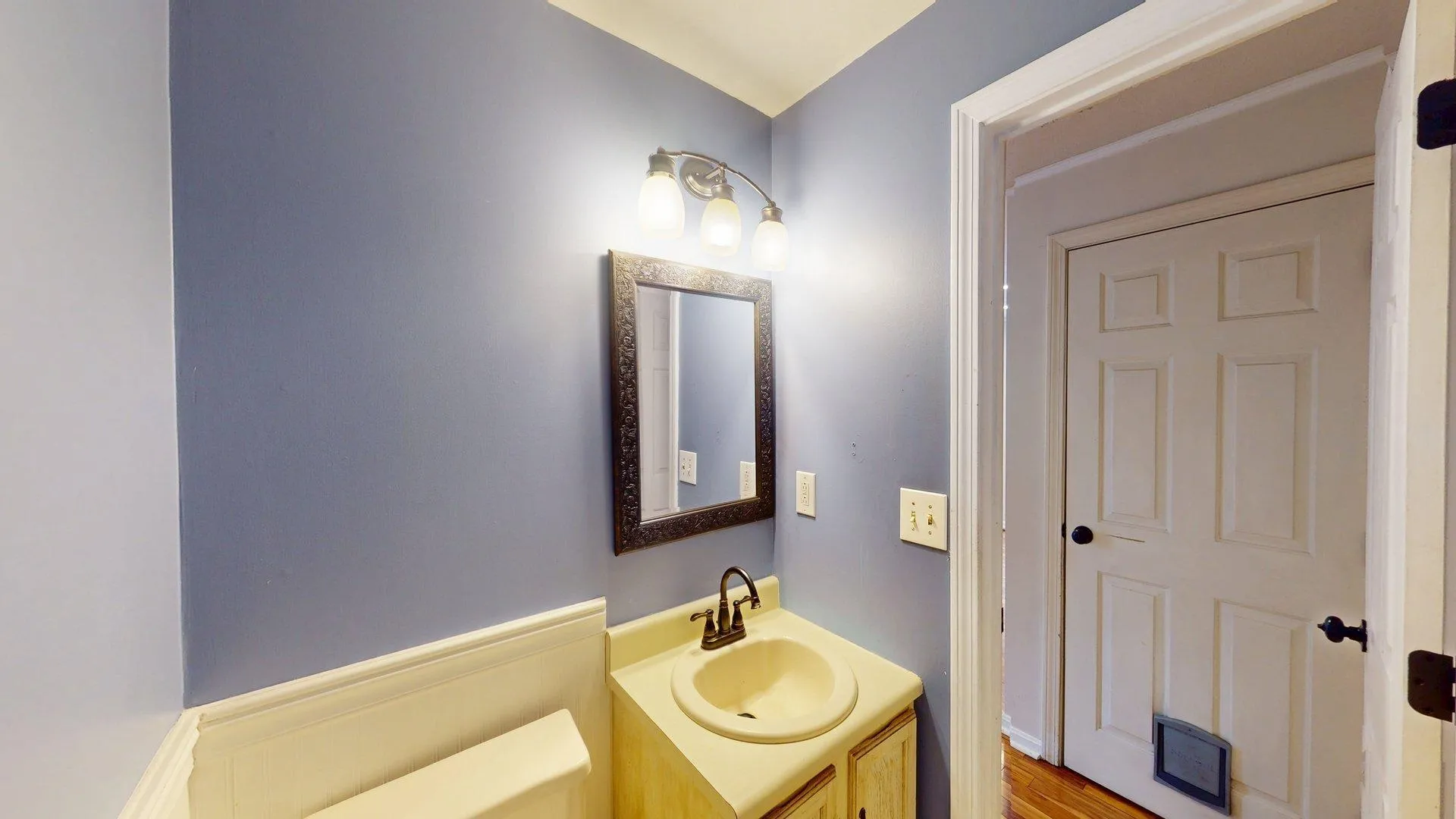 29 Beech Hill Avenue Manchester NH 03103