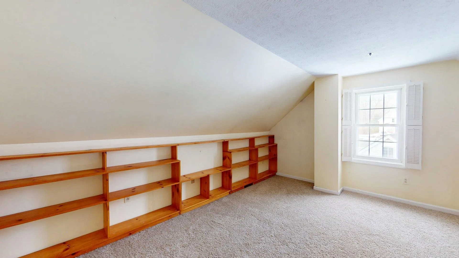 29 Beech Hill Avenue Manchester NH 03103