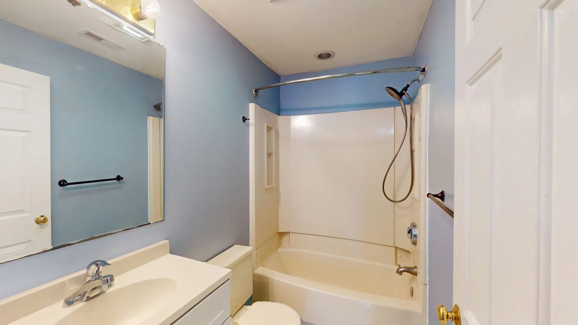 29 Beech Hill Avenue Manchester NH 03103