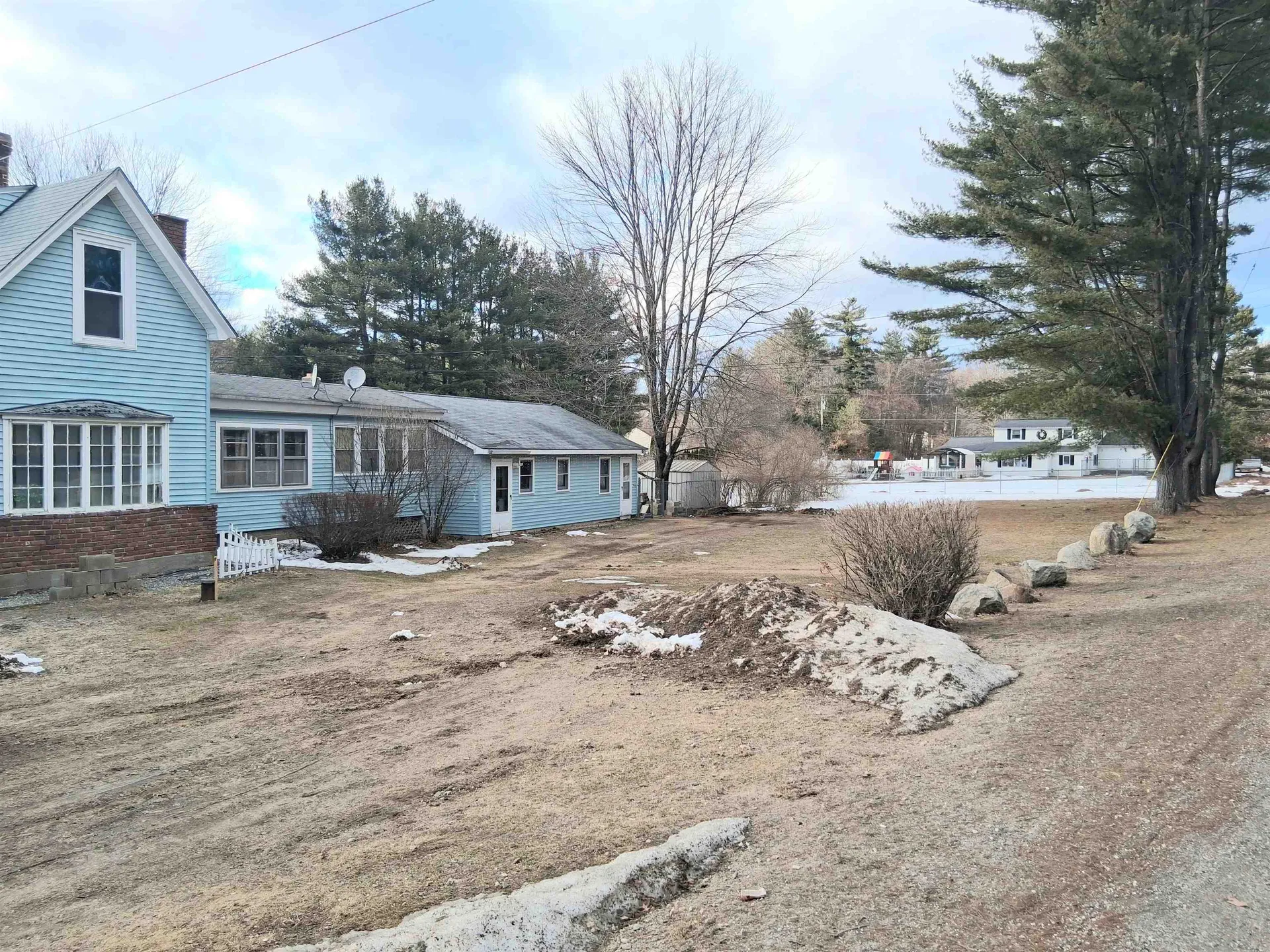 179 Back River Road Bedford NH 03110