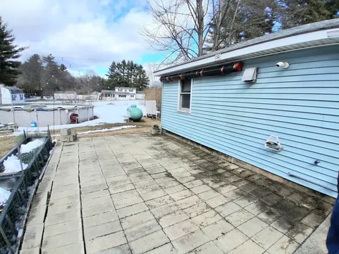 179 Back River Road Bedford NH 03110