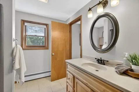 620 Hackett Hill Road Manchester NH 03102