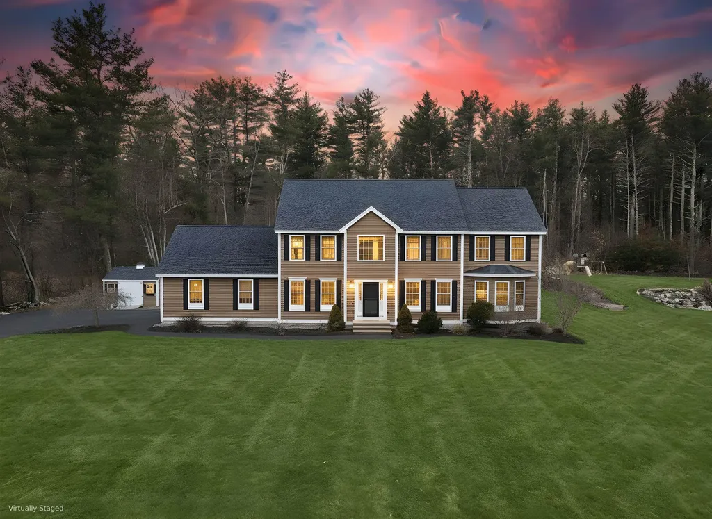 3 Harmony Lane Pelham NH 03076