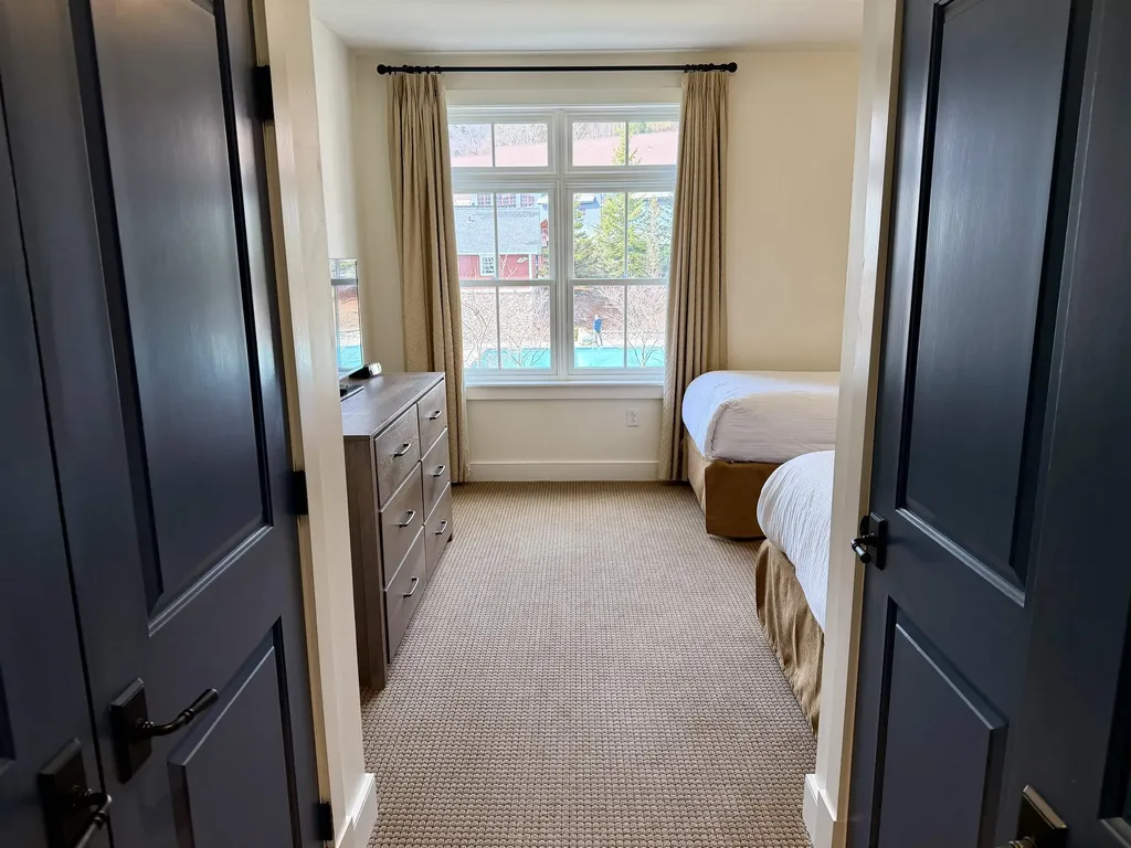 102 Forest Drive Warren VT 05674