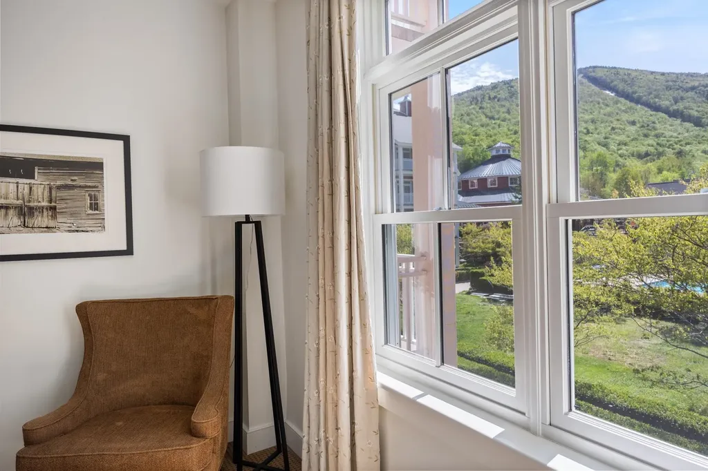 102 Forest Drive Warren VT 05674