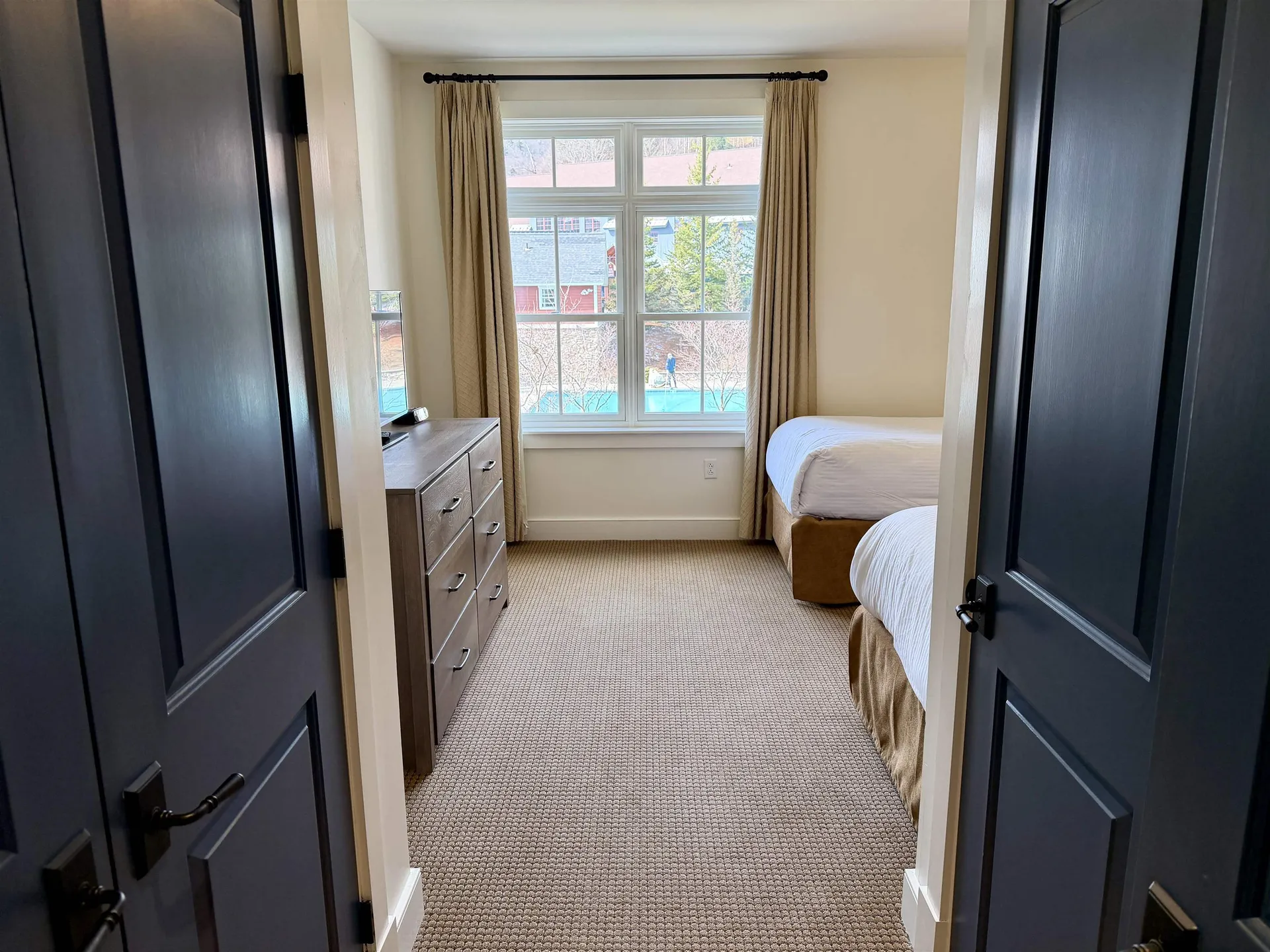 102 Forest Drive Warren VT 05674