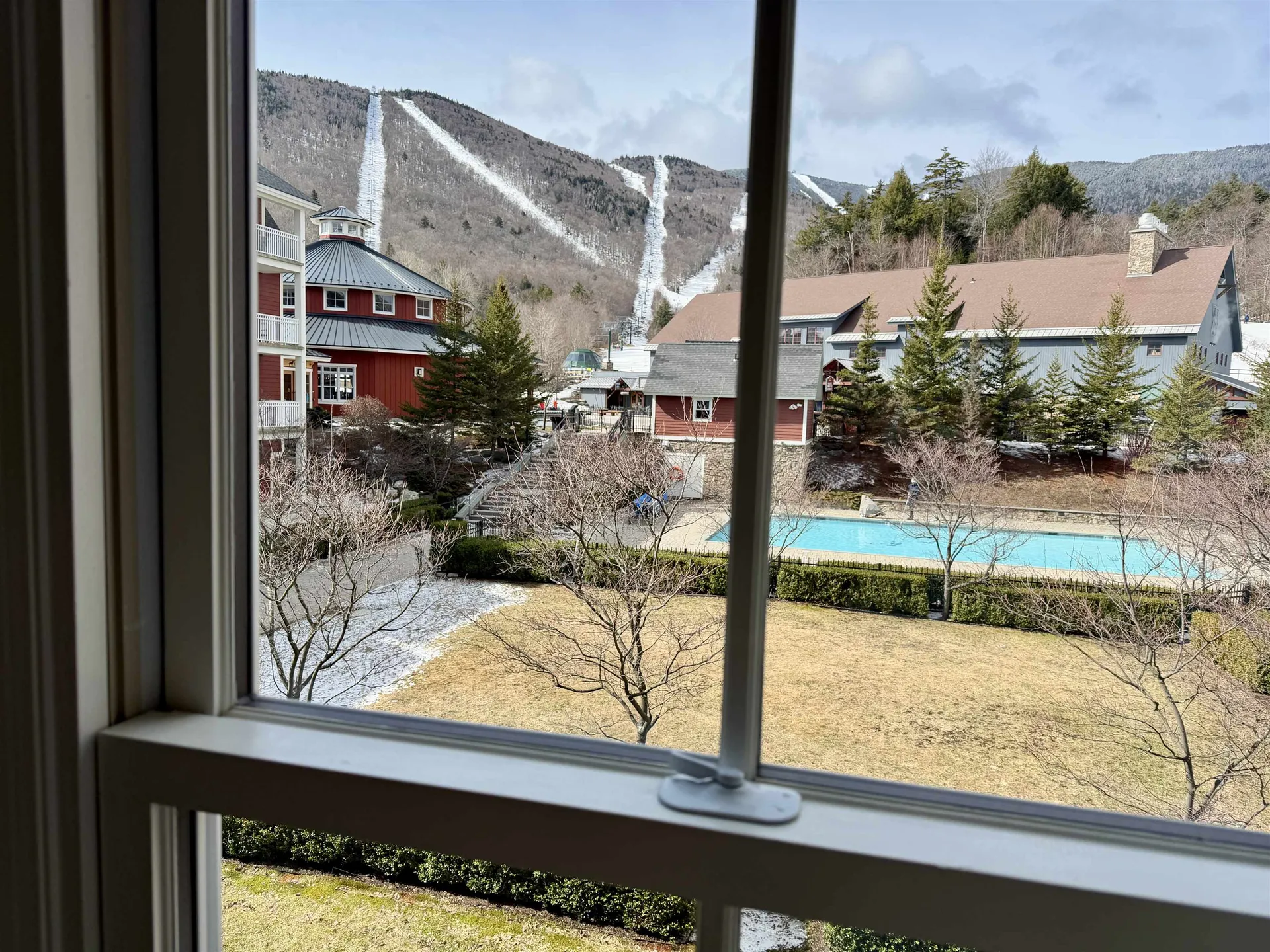 102 Forest Drive Warren VT 05674