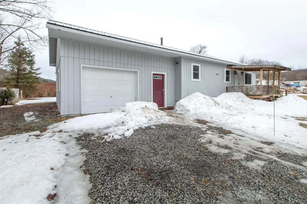 410 Water Street Albany VT 05820