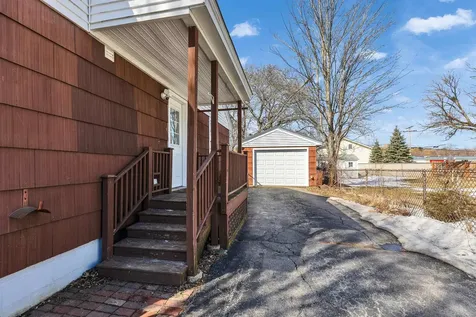 385 Hill Street Manchester NH 03102