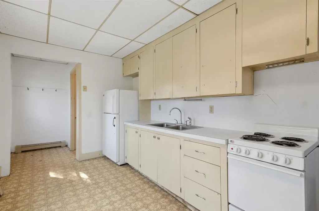 41 Varney Street Manchester NH 03103